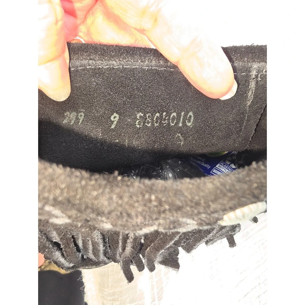 Minnetonka Womens Black Suede Fringe Ankle Boots Concho Back Zip Moccasin 299 9